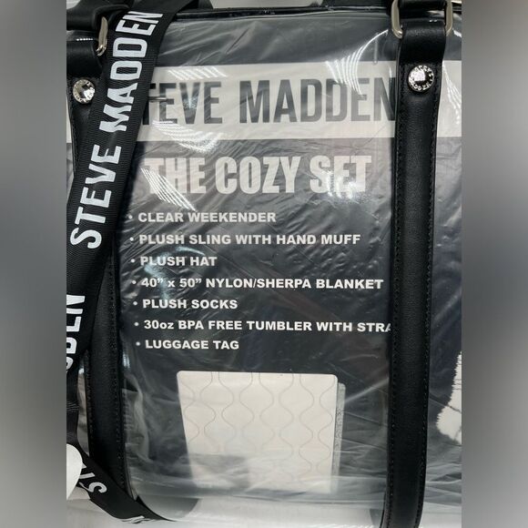 Steve Madden Black 6 PC Travel Gift Set New With Tags - Picture 2 of 2